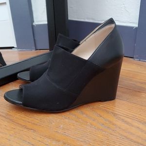Karl Lagerfeld Black Wedges